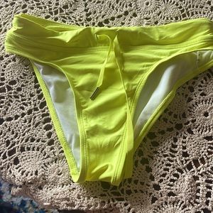 Tag bikini bottom